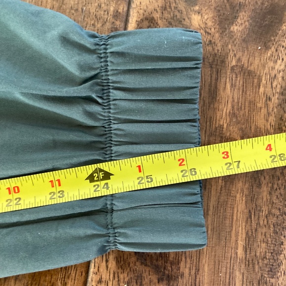 Vuori Women’s Blue Green Villa Jogger Sz Medium Athleisure travel - Picture 8 of 10